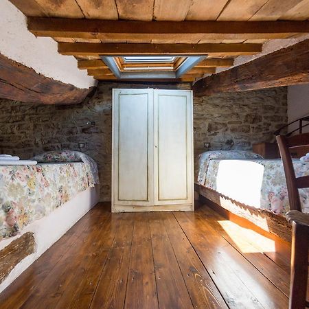 Appartamenti Turistici Vicolo S. Chiara Sassoferrato Экстерьер фото