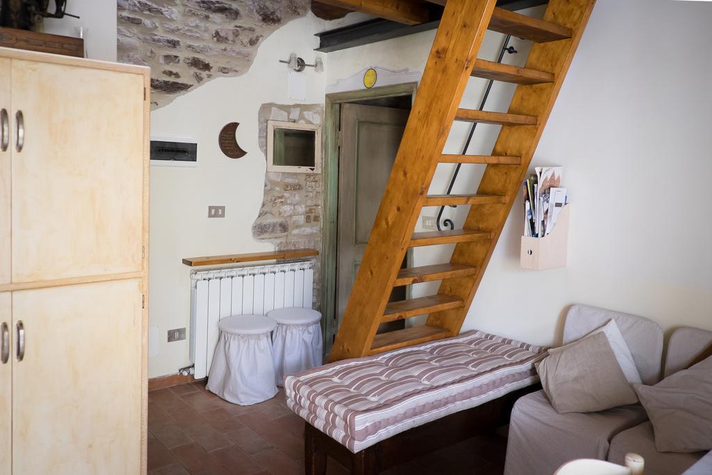 Appartamenti Turistici Vicolo S. Chiara Sassoferrato Экстерьер фото
